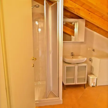 Locanda Posta Argegno Habitación foto